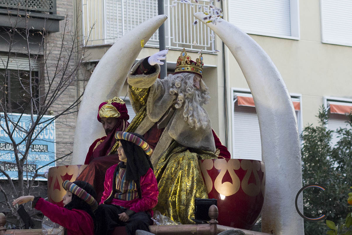 Los Reyes Magos reparten ilusión en Granada